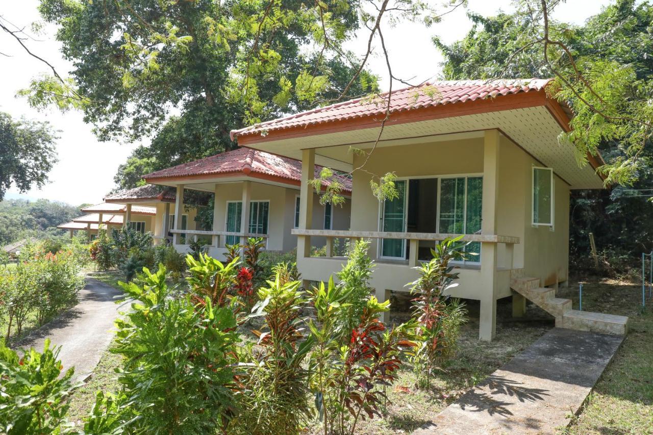 Baansukjai Bungalows Ranong Luaran gambar