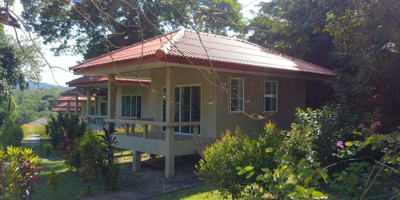 Baansukjai Bungalows Ranong Luaran gambar