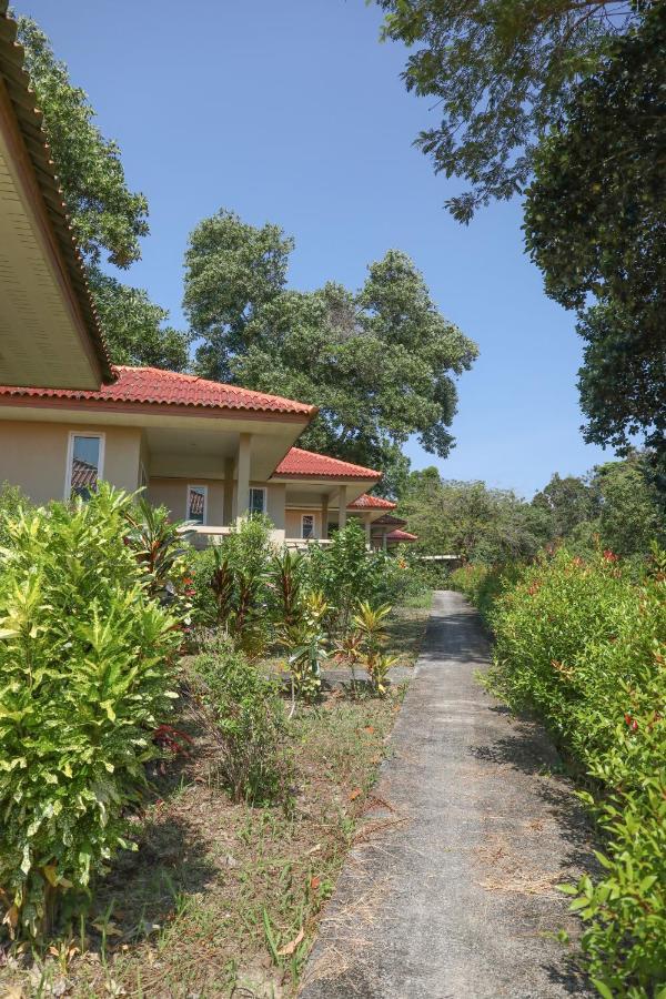 Baansukjai Bungalows Ranong Luaran gambar